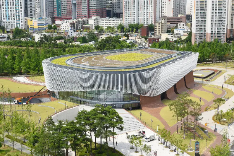 장벽을 허문 선율…부산콘서트홀, 장애·비장애 함께하는 ‘무장애 음악회’ 개최