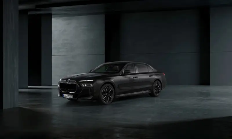 BMW, 블랙 감성 더한 ‘740i xDrive M 스포츠 프로’ 국내 출시